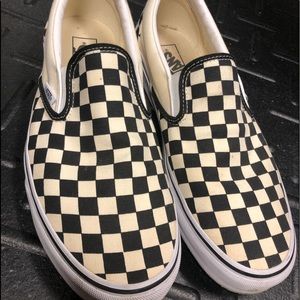 Checkered vans sz10